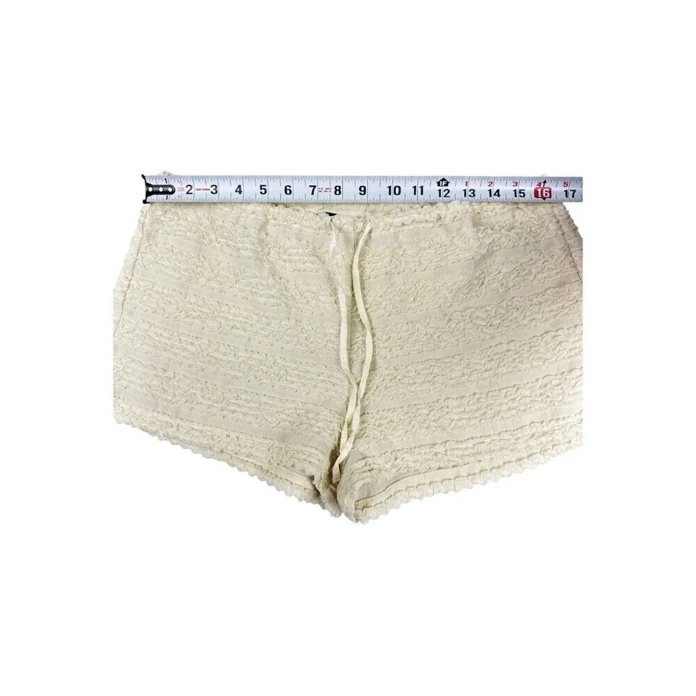 Lioness Kourt Bloomer Shorts L Porcelain Ivory Textured Ruffle Drawstring